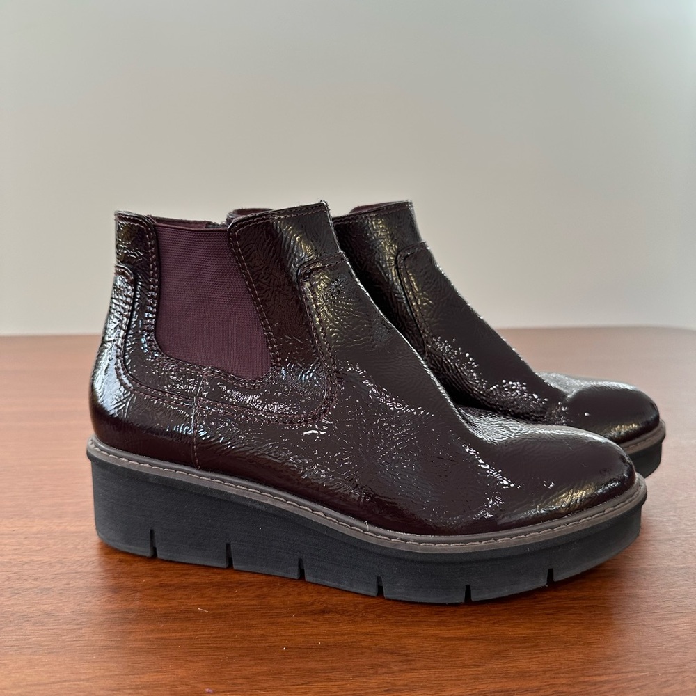 Clark’s Women's Airabell Zip Platform Boots, Like New, sz 10